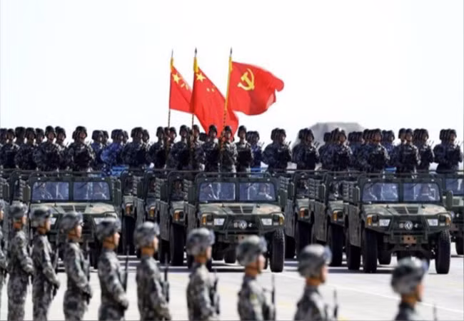 Duyệt binh kỷ niệm 90 ngày thành lập Quân đội Giải phóng nhân dân Trung Hoa (Ảnh Tân Hoa Xã)