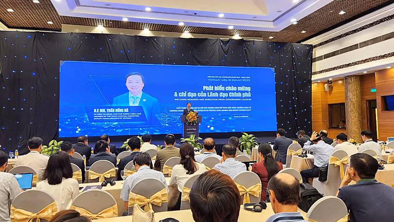 Phó Thủ tướng Phạm Hồng Hà phát biểu tại Diễn đàn cấp cao Chuyển đổi số Việt Nam - châu Á 2023 (ảnh; Đăng Khoa)
