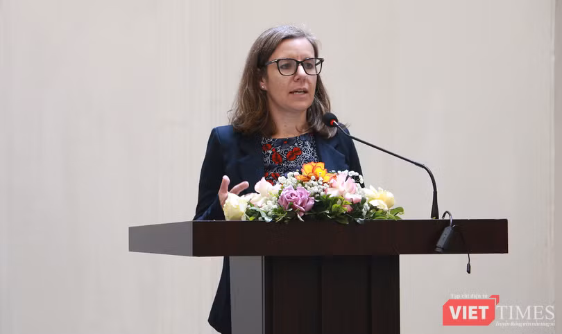 vt_Sonja Esche.jpg