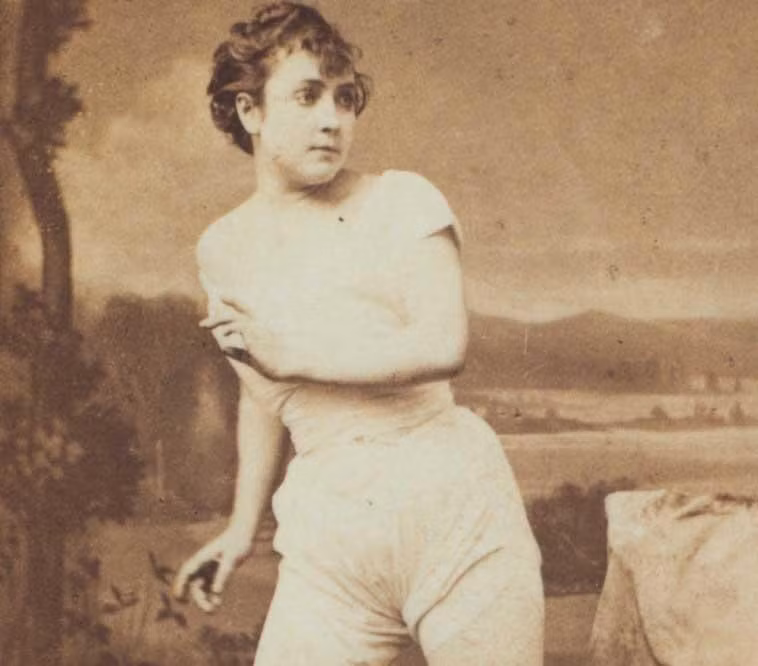 Vào năm 1867, khi những bức ảnh giữa Adah Isaacs Menken và nhà văn Alexander Dumas bị rao bán, Dumas khởi kiện để đòi tôn trọng quyền riêng tư.