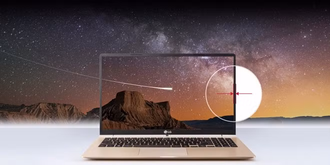 Nhiều ý kiến cho rằng Gram trông giống MacBook Air, nhưng thực tế model này có phần nhỉnh hơn sản phẩm của Apple về thiết kế khi mang đến phần màn hình viền siêu mỏng.
