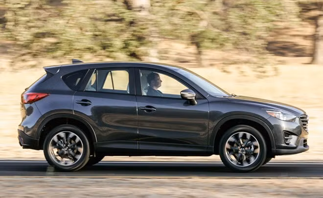 6. Mazda: Với số điểm tin cậy trung bình 68, Mazda giảm 2 bậc xuống vị trí thứ 6 cùng 5 model được khảo sát. Nhà sản xuất ôtô Nhật Bản không có bất cứ mẫu xe nào rơi vào nhóm mới tiến cử hoặc không được khảo sát. 6. Mazda: Với số điểm tin cậy trung bình 68, Mazda giảm 2 bậc xuống vị trí thứ 6 cùng 5 model được khảo sát. Nhà sản xuất ôtô Nhật Bản không có bất cứ mẫu xe nào rơi vào nhóm mới tiến cử hoặc không được khảo sát.