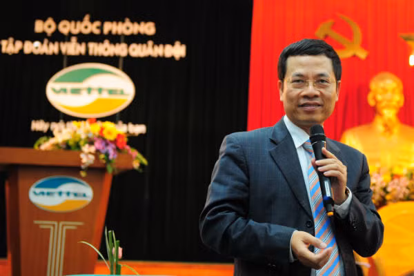 Ông Nguyễn Mạnh Hùng, Tổng giám đốc Tập đoàn Viễn thông Quân đội (Viettel) chia sẻ, tôi vẫn nghĩ nhiều về chuyện mọi người hay vận động cho các quỹ khởi nghiệp. Tôi nghĩ quỹ này chỉ nên dành cho người chiến thắng, tức là ý tưởng đã lộ ra sản phẩm, dịch vụ