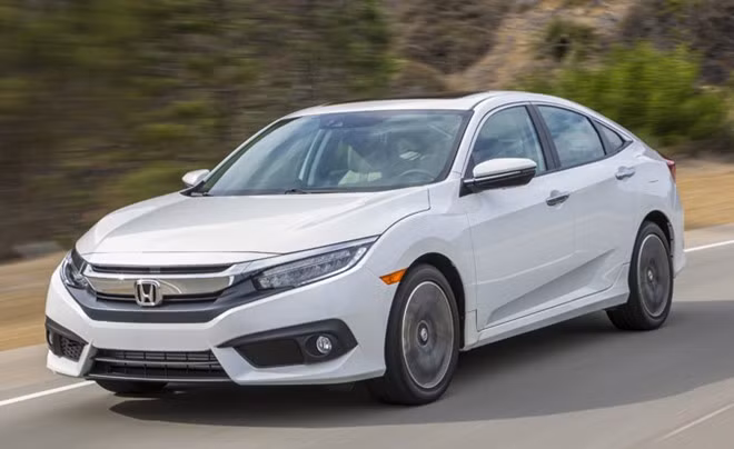 10. Honda: Theo đánh giá củaConsumer Reports, năm nay Honda đã thụt lùi 2 bậc xuống vị trí thứ 10 với số điểm tin cậy trung bình 57 cho 7 model. Những khách hàng sở hữu xe Honda cho biết họ gặp khó khăn với vấn đề của hệ thống thông tin giải trí và hộp số. Tuy nhiên, ngạc nhiên hơn cả là mẫu Honda Civic mới không được tạp chíConsumer Reportsgiới thiệu. 10. Honda: Theo đánh giá củaConsumer Reports, năm nay Honda đã thụt lùi 2 bậc xuống vị trí thứ 10 với số điểm tin cậy trung bình 57 cho 7 model. Những khách hàng sở hữu xe Honda cho biết họ gặp khó khăn với vấn đề của hệ thống thông tin giải trí và hộp số. Tuy nhiên, ngạc nhiên hơn cả là mẫu Honda Civic mới không được tạp chíConsumer Reportsgiới thiệu.