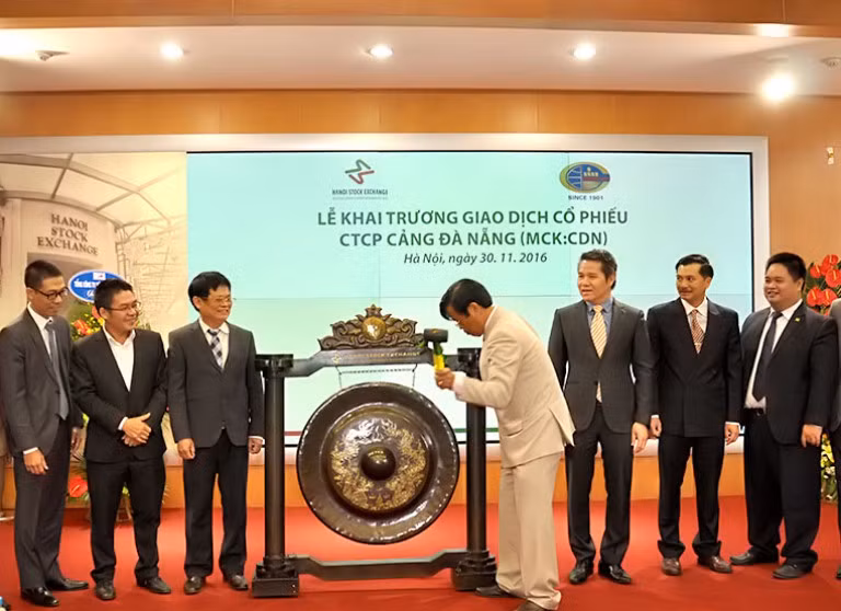 Cảng Đà Nẵng chính thức niêm yết 66 triệu cổ phiếu trên Sàn Giao dịch chứng khoán Hà Nội. (Ảnh: Cảng Đà Nẵng cung cấp)