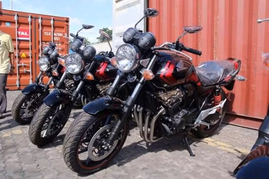 Honda CB400 Super Four SE 2017