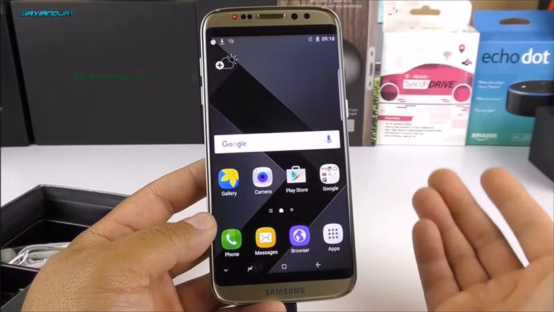 Galaxy S8 giả có kiểu dáng và giao diện giống hệt hàng thật