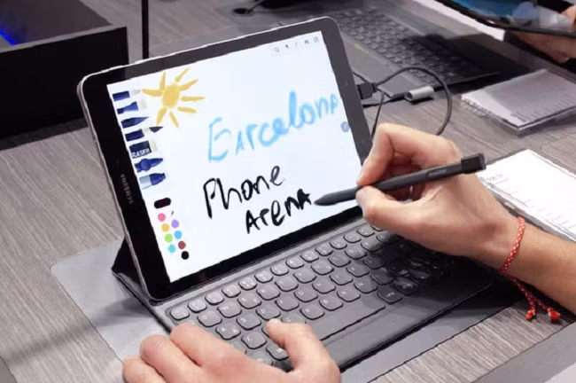 Ảnh: Phonearena Ảnh: Phonearena