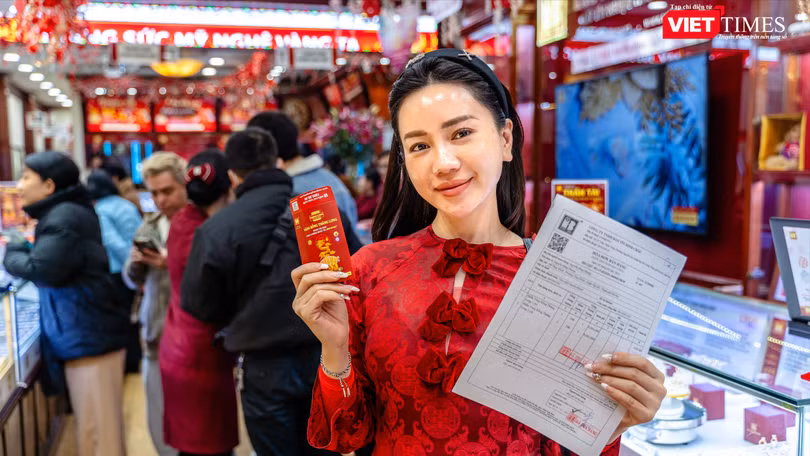 Vàng trong nước và thế giới tăng rất mạnh trong hôm nay.