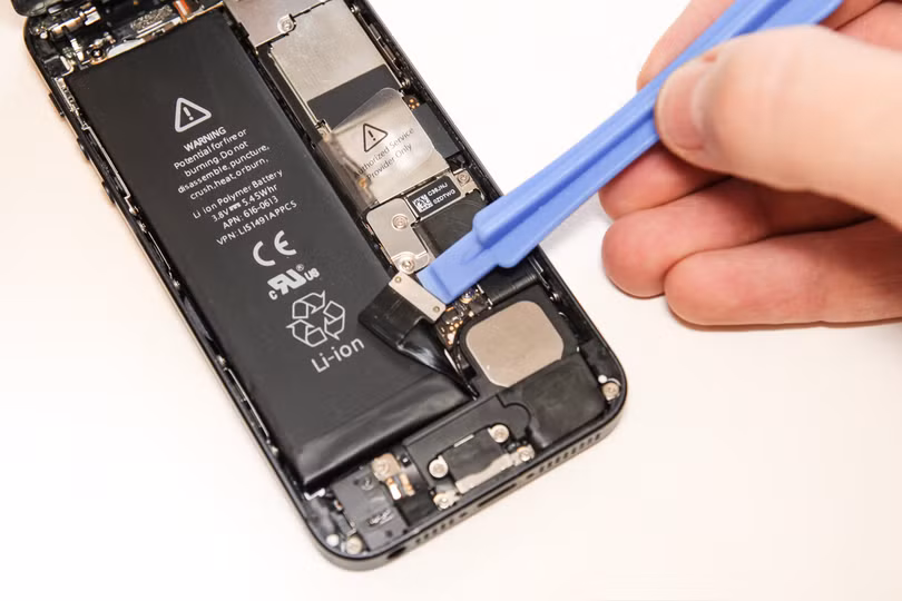 Người dùng iPhone Việt đã được hưởng chính sách thay pin mới của Apple ảnh 1