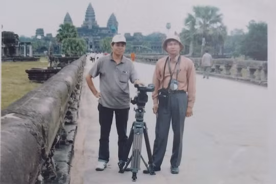 Kỷ niệm khó quên trong lần phỏng vấn Thủ tướng Hun Sen và tướng lĩnh Campuchia