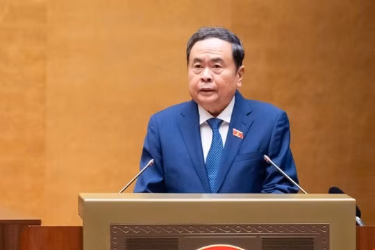 Chủ tịch Quốc hội Trần Thanh Mẫn phát biểu khai mạc Kỳ họp không thường lệ thứ Nhất, Quốc hội khóa XVI. Ảnh: TTXVN.