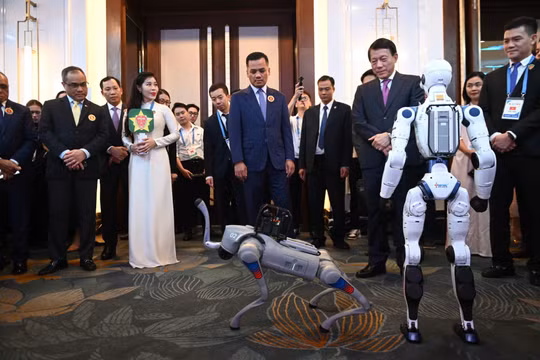 C06 giới thiệu robot trinh sát, robot tuần tra AI
