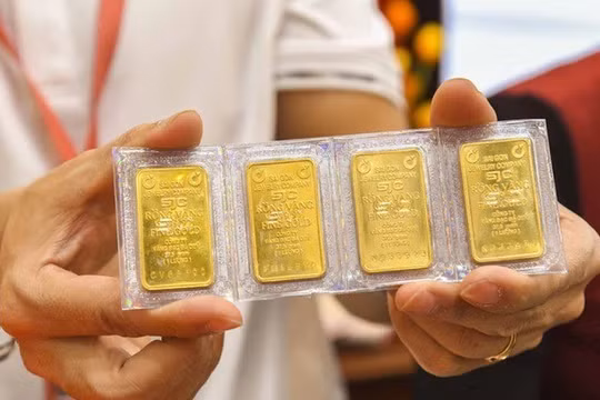 Giá vàng thế giới sáng 28/9 giảm xuống 4.263 USD/ounce, thấp hơn khoảng 22 USD/ounce so với lần ghi nhận trước. Ảnh: Bloomberg.