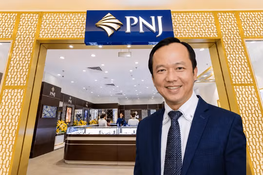 Cổ phiếu PNJ lại 'cháy hàng', tổng giám đốc và cổ đông ngoại đã gom trước hàng triệu cổ phiếu