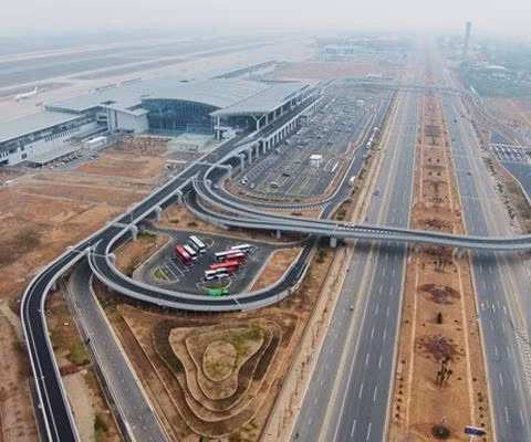 Dự án xây dựng Nhà ga hành khách T2 - Cảng hàng không Nội Bài cũng đã đóng góp vào mức giải ngân ODA năm 2014