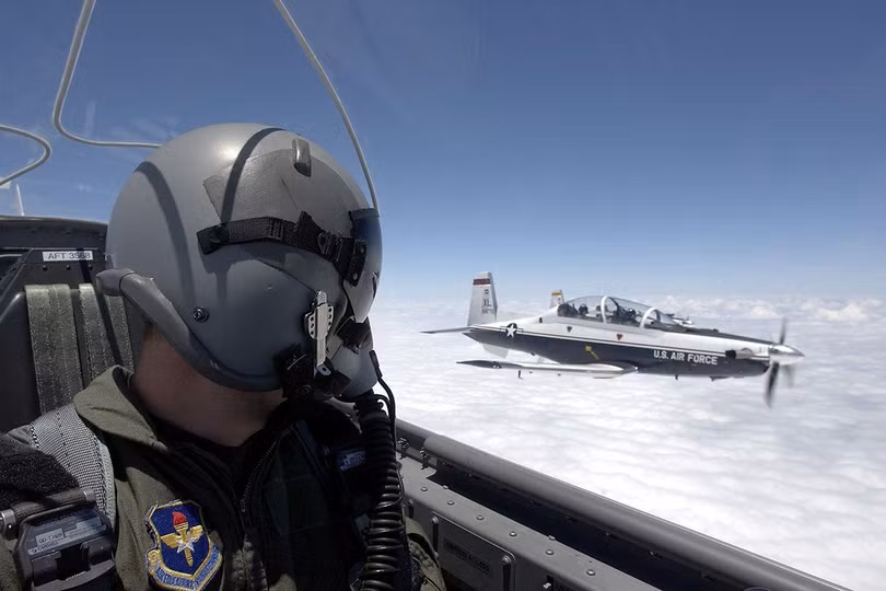 Huấn luyện bay cơ bản trên máy bay T-6 Texan. Ảnh Military.com