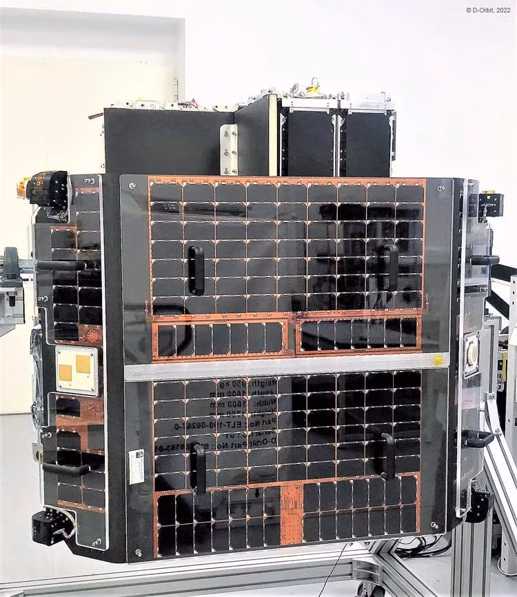 Vệ tinh ION SCV004, phương tiện mang quỹ đạo của D-Orbit được sử dụng trong thử nghiệm AWS trên quỹ đạo, trước khi phóng. Ảnh D-Orbit. Vệ tinh ION SCV004, phương tiện mang quỹ đạo của D-Orbit được sử dụng trong thử nghiệm AWS trên quỹ đạo, trước khi phóng. Ảnh D-Orbit.