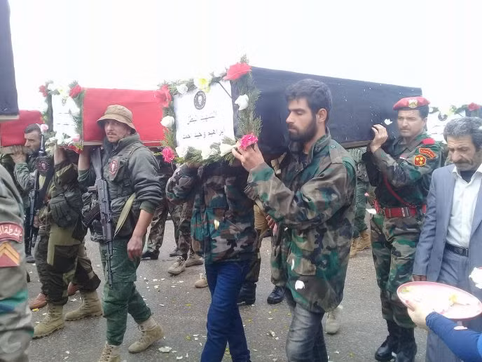 Sự thật vụ Mỹ bất ngờ giáng đòn “giết hàng trăm lính Syria và Nga” ảnh 4