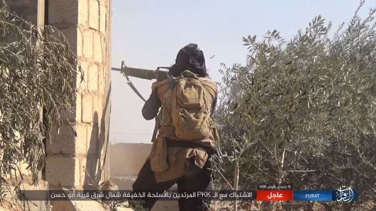 IS quần người Kurd tơi bời tại Deir Ezzor, hàng loạt chiến binh Kurd thiệt mạng ảnh 4