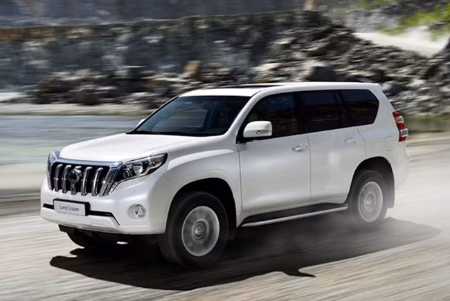 So sánh Toyota Land Cruiser Prado với Ford Explorer 2017 ảnh 6 So sánh Toyota Land Cruiser Prado với Ford Explorer 2017 ảnh 6