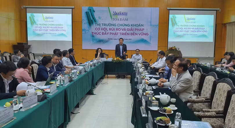 Toàn cảnh toạ đàm "Thị trường chứng khoán: Cơ hội, rủi ro và giải pháp thúc đẩy phát triển bền vững"