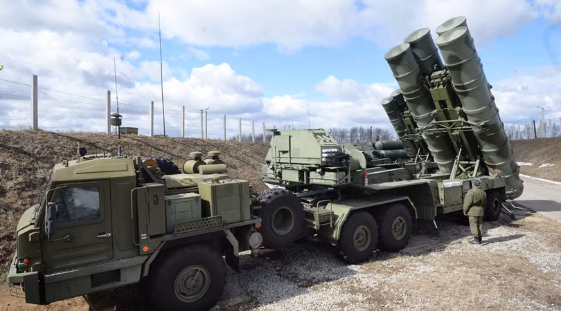 Hệ thống tên lửa S-400 đáng sợ của Nga đã có mặt tại Syria