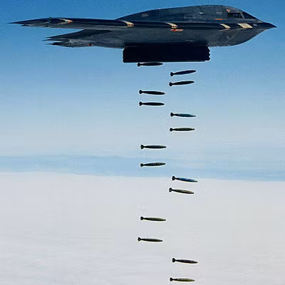 Máy bay ném bom chiến lược tàng hình B-2 Spirit - airwar.ru Máy bay ném bom chiến lược tàng hình B-2 Spirit - airwar.ru
