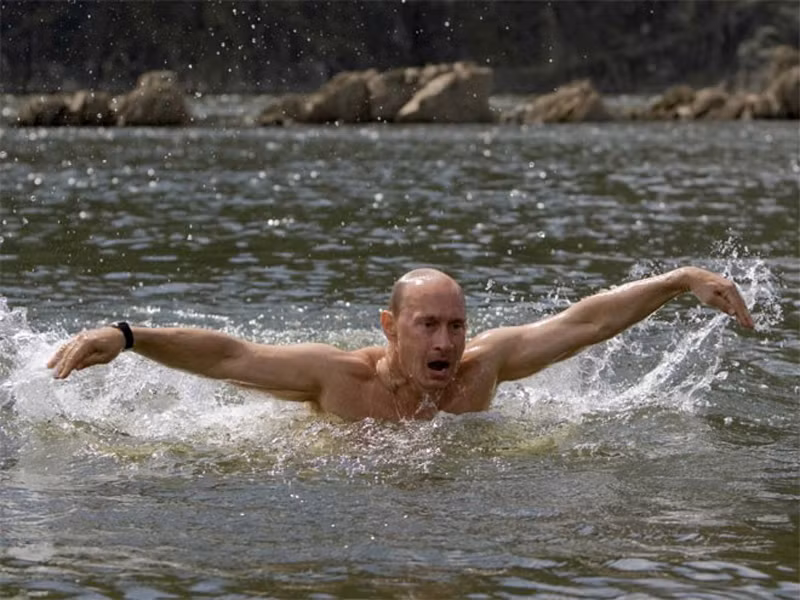 Putin và những "thế võ" trên chính trường ảnh 1 Putin và những "thế võ" trên chính trường ảnh 1