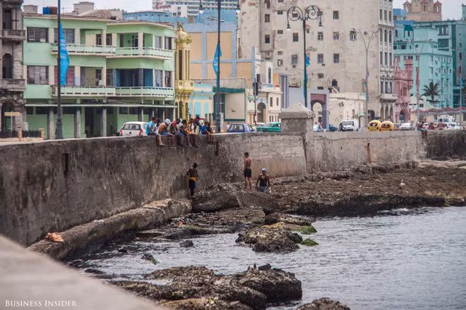 Một thoáng đời thường của người dân Cuba ảnh 9
