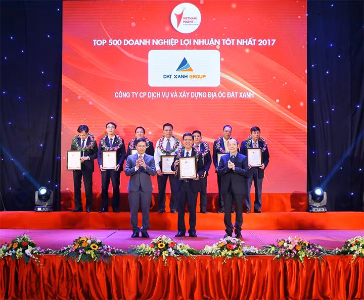 Đất Xanh lọt vào top 76 doanh nghiệp có lợi nhuận tốt nhất Việt Nam năm 2017 (Nguồn: DXG)