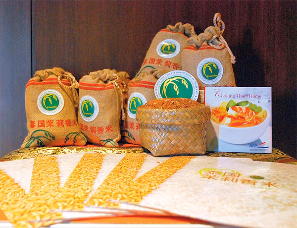 Gạo Việt: Sau Thái Lan 100 năm, bị Campuchia vượt mặt ảnh 1 Gạo Việt: Sau Thái Lan 100 năm, bị Campuchia vượt mặt ảnh 1
