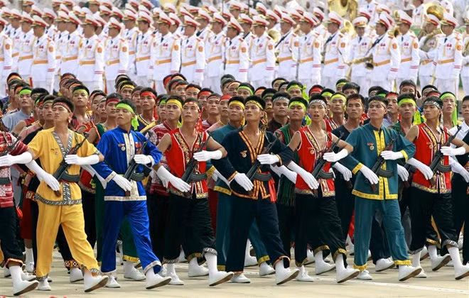 Lễ diễu binh hoành tráng mừng Quốc khánh Việt Nam trên báo chí quốc tế ảnh 9