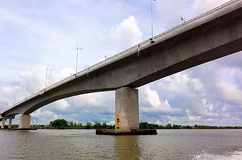 Cầu Năm Căn. Ảnh:Panoramio. Cầu Năm Căn. Ảnh:Panoramio.