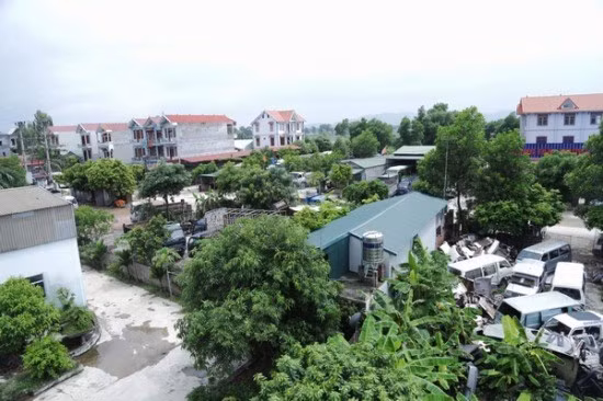 “Nghĩa địa xe ô tô” của những tỷ phú ở Bắc Giang ảnh 9 “Nghĩa địa xe ô tô” của những tỷ phú ở Bắc Giang ảnh 9
