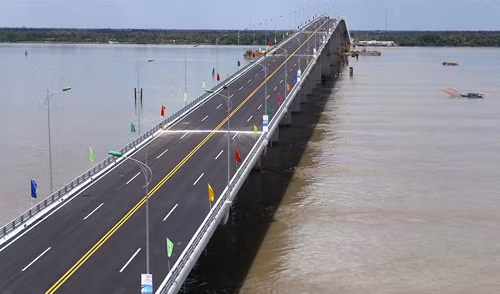 Cầu Cổ Chiên. Ảnh:Cửu Long Cầu Cổ Chiên. Ảnh:Cửu Long