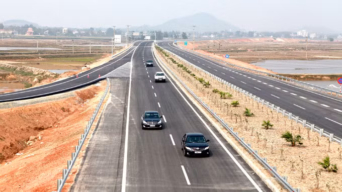 Ngân sách đang thiếu tiền đầu tư cho phát triển