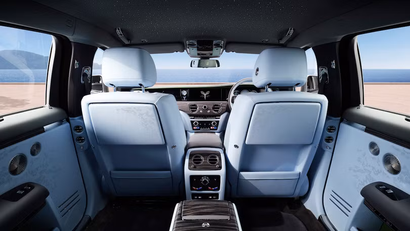 P90572172_highRes_rolls-royce-ghost-ex.jpg