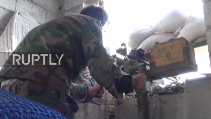 Binh sĩ quân đội Syria chiến đấu trên vùng Đông Ghouta