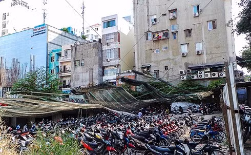 TP.HCM: Bao nhiêu khu “đất vàng” bị bỏ hoang? ảnh 1