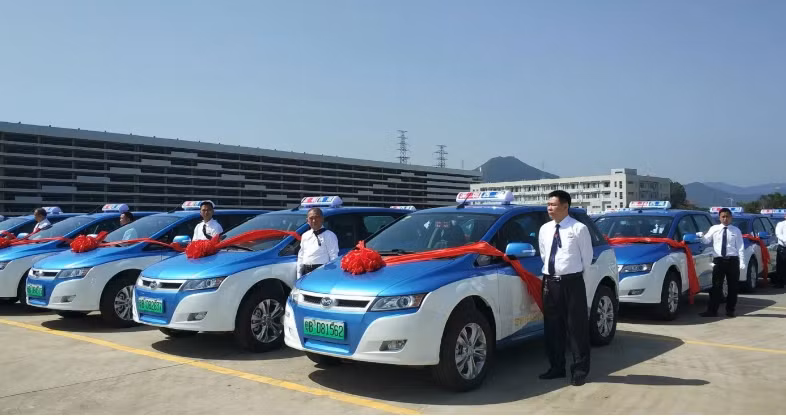 Đội xe taxi điện ở Thâm Quyến (Ảnh: Techcrunch) Đội xe taxi điện ở Thâm Quyến (Ảnh: Techcrunch)