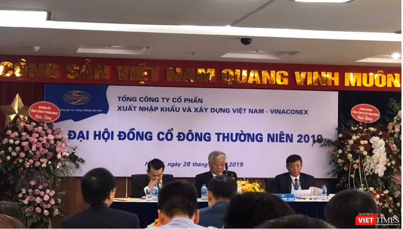 Ông Đào Ngọc Thanh nâng tỷ lệ sở hữu tại Tập đoàn Cotana lên gần 25% ảnh 3 Chủ tịch Vinaconex: Chúng tôi bỏ 7.400 tỷ đồng thì ký 1.000 tỷ đồng có sao (?!)