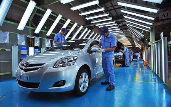 Doạ đánh thêm phí, ô tô “oằn mình” chống đỡ ảnh 1 Doạ đánh thêm phí, ô tô “oằn mình” chống đỡ ảnh 1