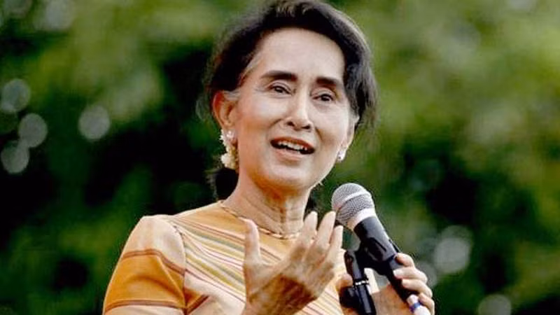 Bà Aung San Suu Kyi