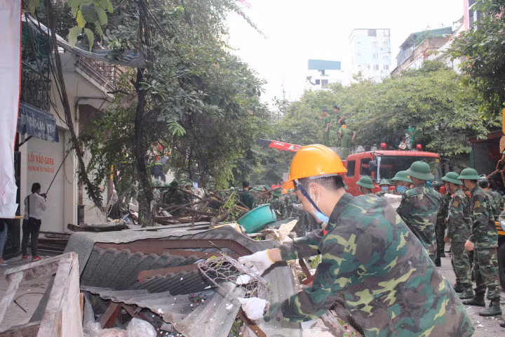 Vụ sập nhà 43 Cửa Bắc làm 2 người tử vong: Chủ nhà đã cảnh báo trước ảnh 5