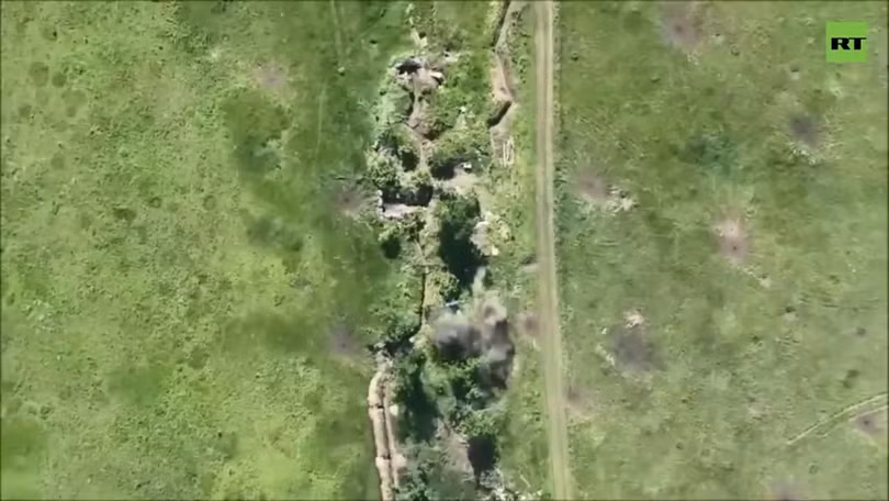 Quân đội Nga pháo kích vào chiến tuyến quân đội Ukraine ở thị trấn Kostantinovka