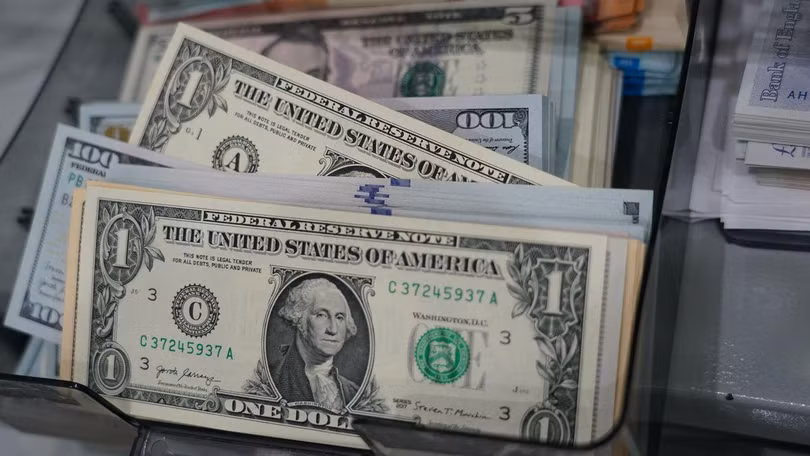 Đồng USD mạnh cùng việc Fed nâng lãi suất đã gây hiệu ứng tiêu cực tới nhiều quốc gia trên thế giới (Ảnh: Bloomberg)
