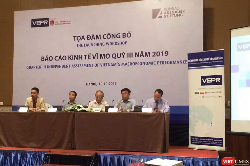 Thận trọng với cuộc chơi tiền tệ ảnh 3 VEPR: Dự trữ ngoại hối đạt kỷ lục nhưng thực chất mới chỉ ở mức an toàn