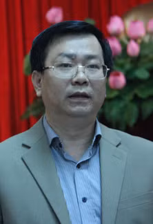 Phó giám đốc Sở Xây dựng Võ Nguyên Phong cho biết sẽ công khai kết quả thanh tra việc xây dựng trái phépnhà vườn ở xóm Chóng, xã Yên Bài, Ba Vì. Ảnh:Võ Hải. Phó giám đốc Sở Xây dựng Võ Nguyên Phong cho biết sẽ công khai kết quả thanh tra việc xây dựng trái phépnhà vườn ở xóm Chóng, xã Yên Bài, Ba Vì. Ảnh:Võ Hải.