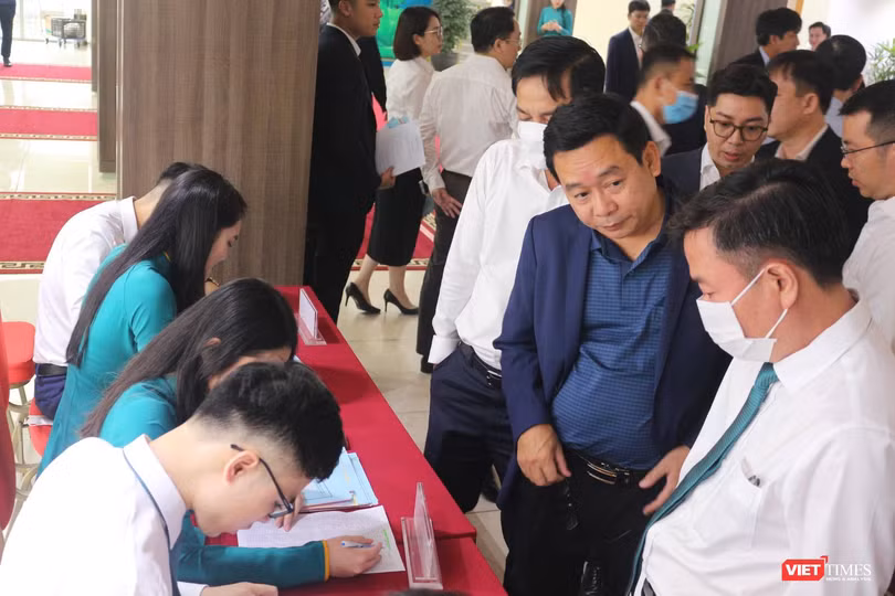 AGM 2023 của BIDV: Chốt tăng vốn lên 61.500 tỉ đồng, việc phát hành riêng lẻ có thêm bước tiến ảnh 4 AGM 2023 của BIDV: Chốt tăng vốn lên 61.500 tỉ đồng, việc phát hành riêng lẻ có thêm bước tiến ảnh 4